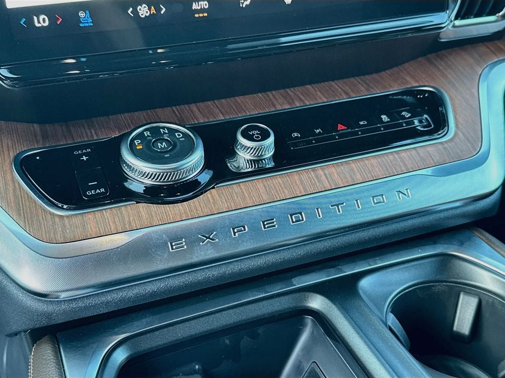 2027 Ford Expedition King Ranch