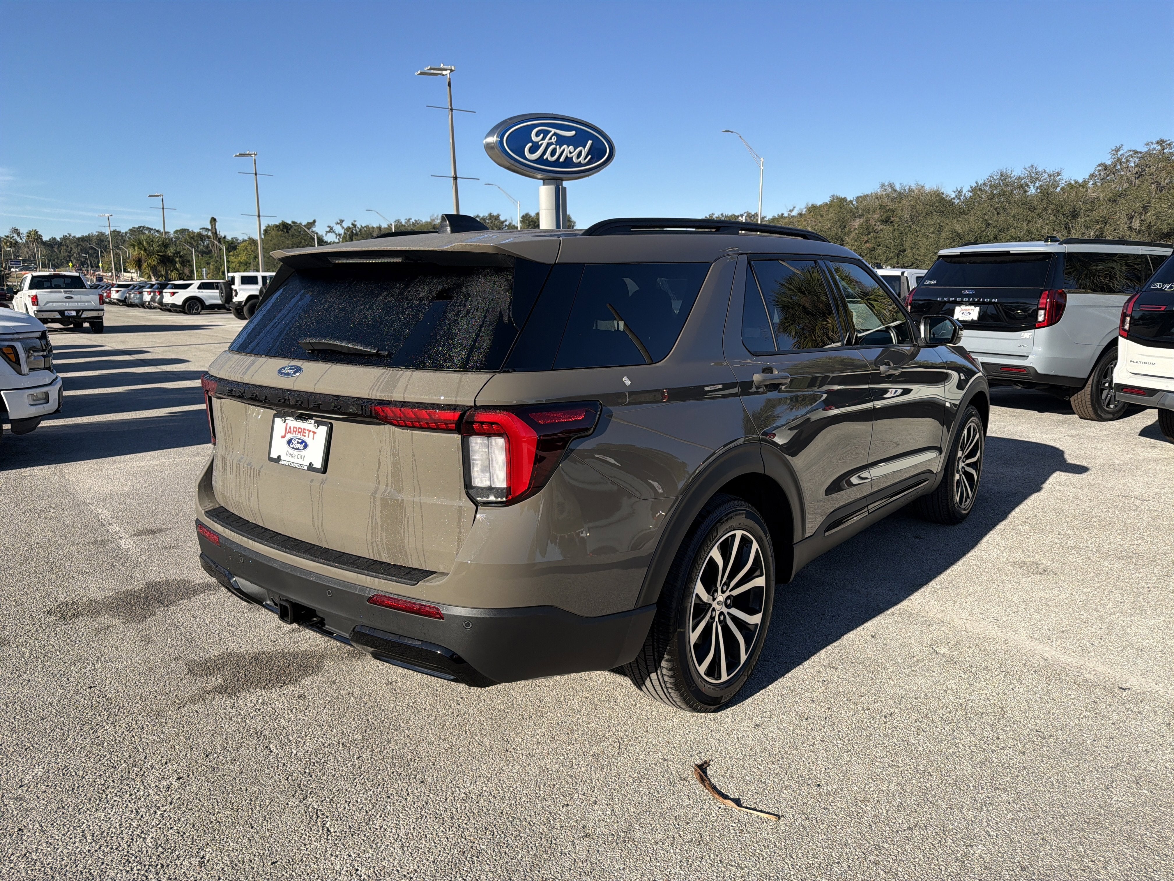 2026 Ford Explorer ST-Line