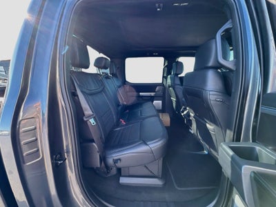 2027 Ford F-250SD Platinum