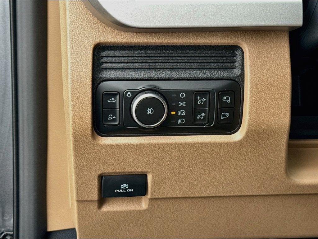 2027 Ford F-250SD XLT