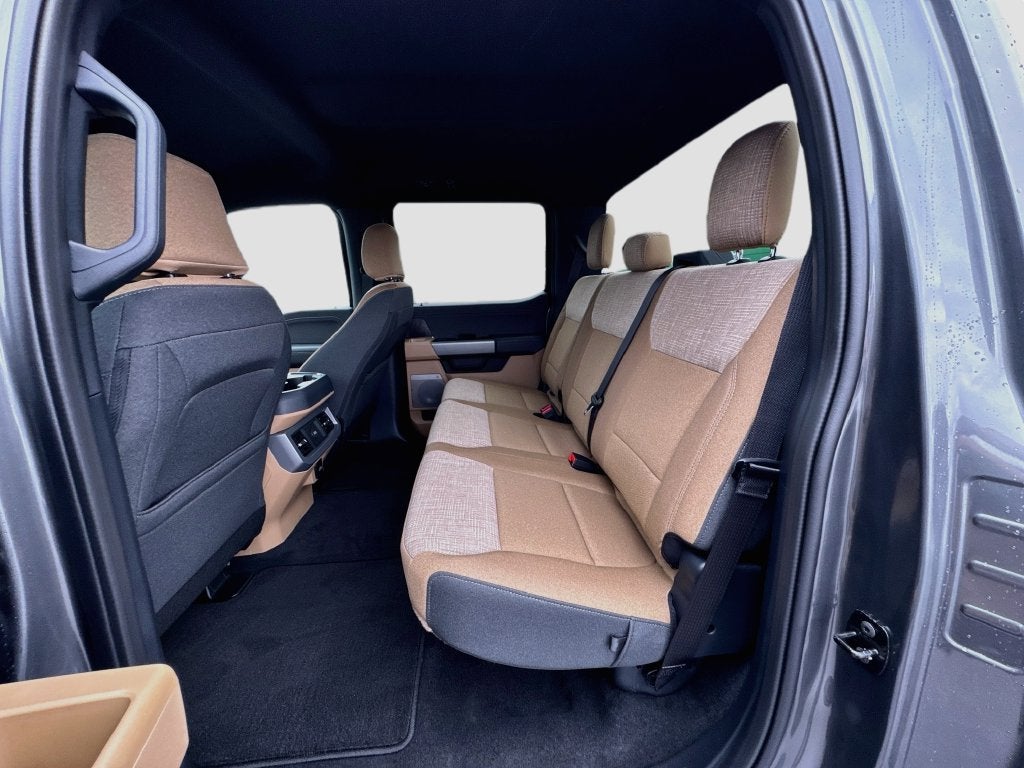 2027 Ford F-250SD XLT