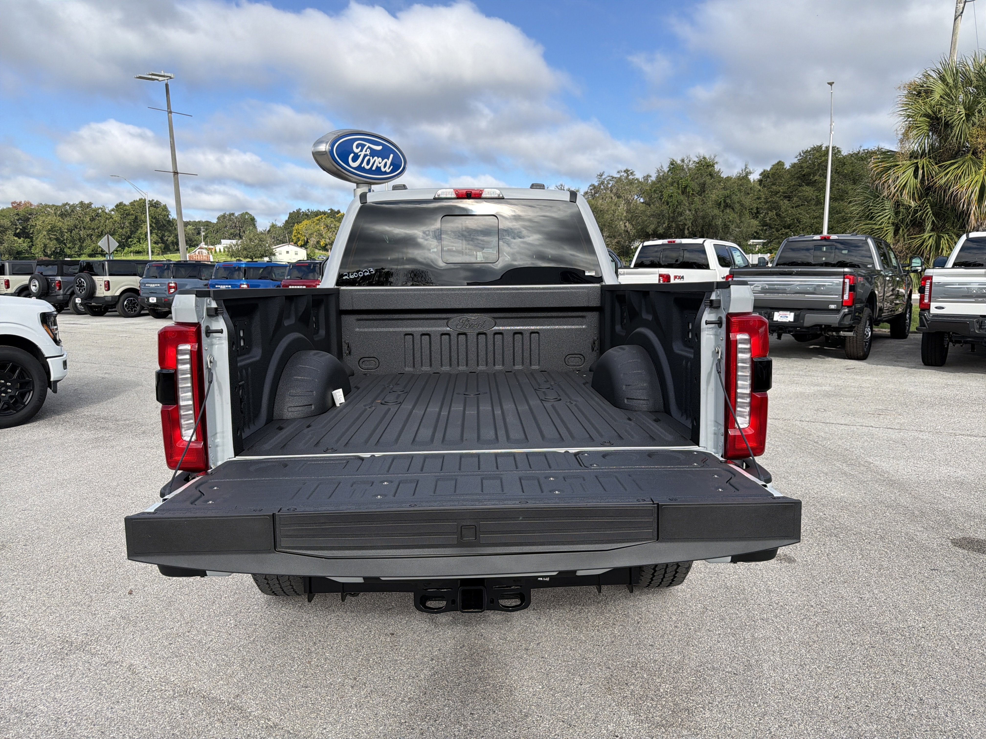 2026 Ford F-350SD Lariat