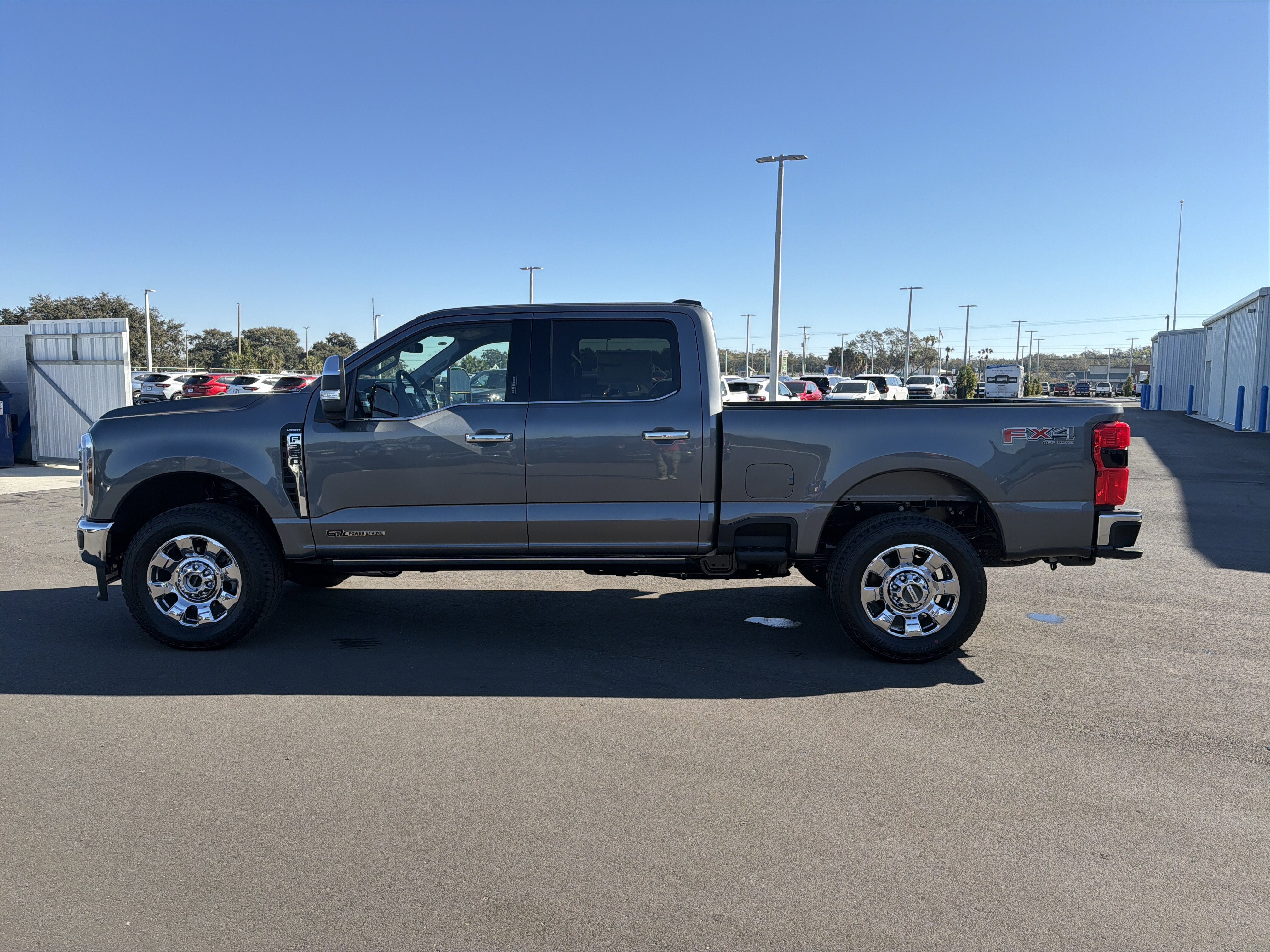 2026 Ford F-350SD Lariat