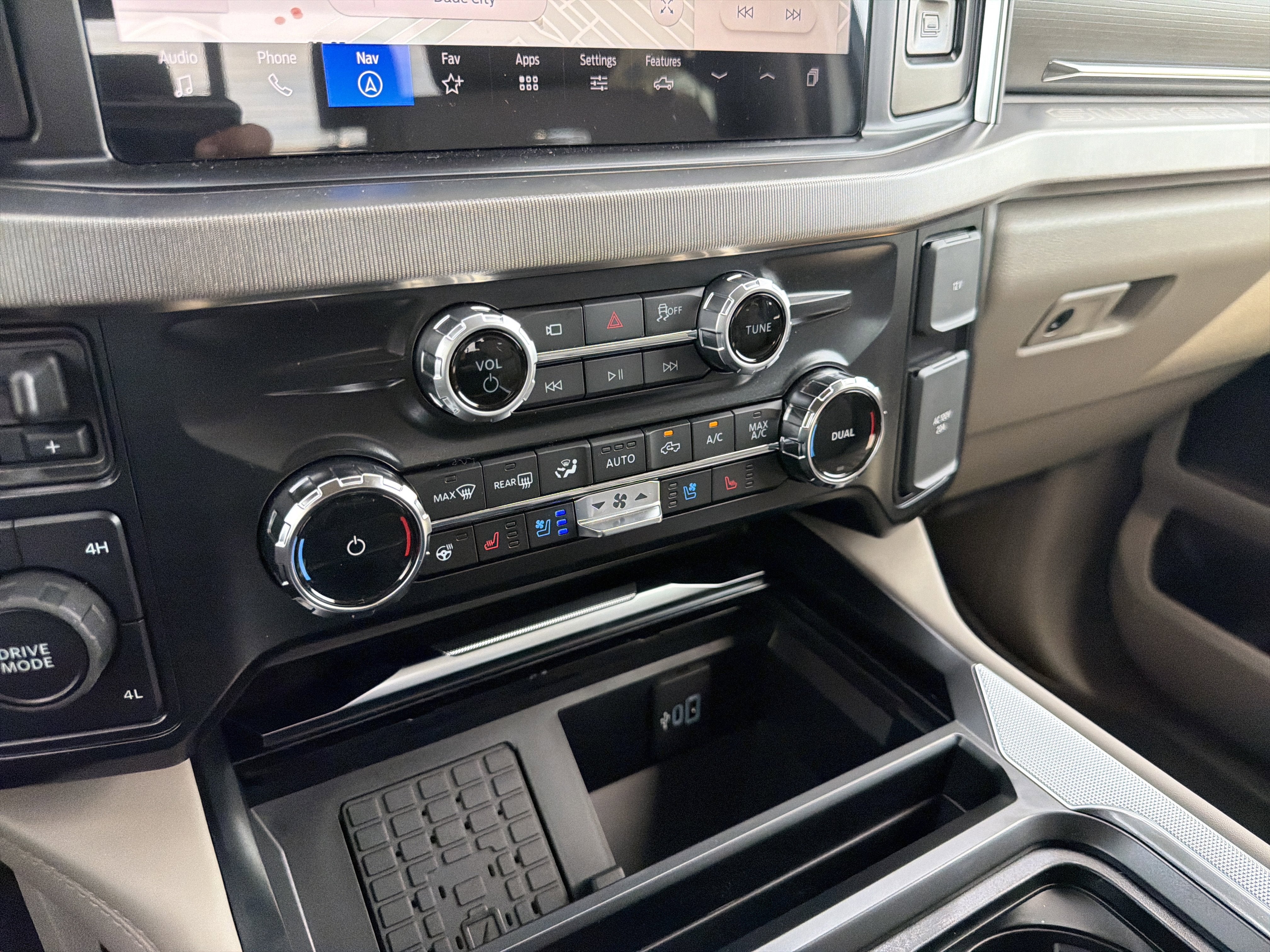 2026 Ford F-350SD Platinum DRW