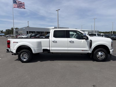 2026 Ford F-350SD Platinum DRW