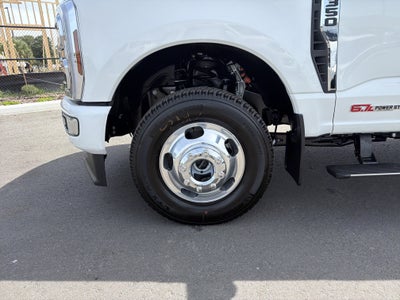 2026 Ford F-350SD Platinum DRW