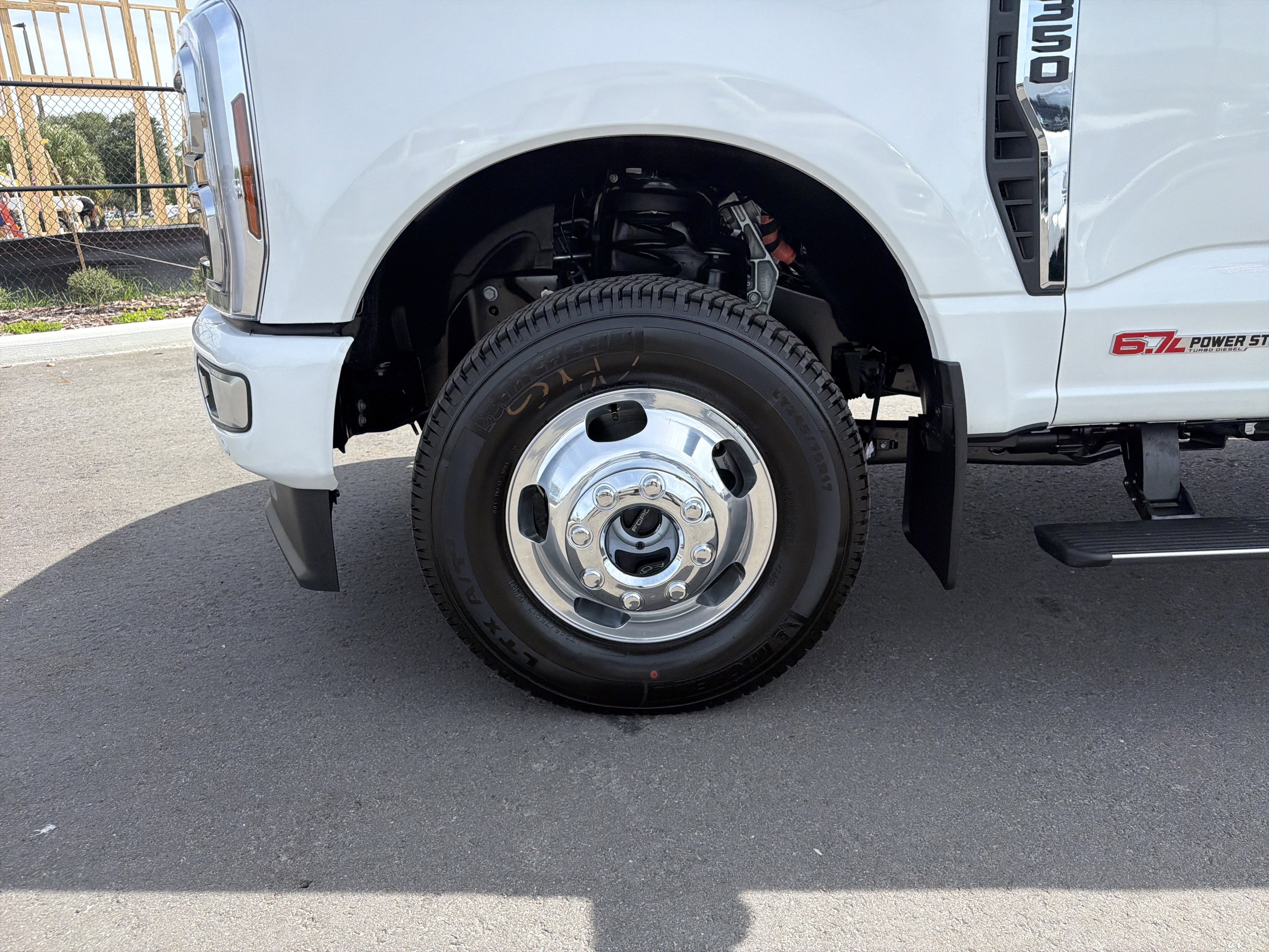 2026 Ford F-350SD Platinum DRW