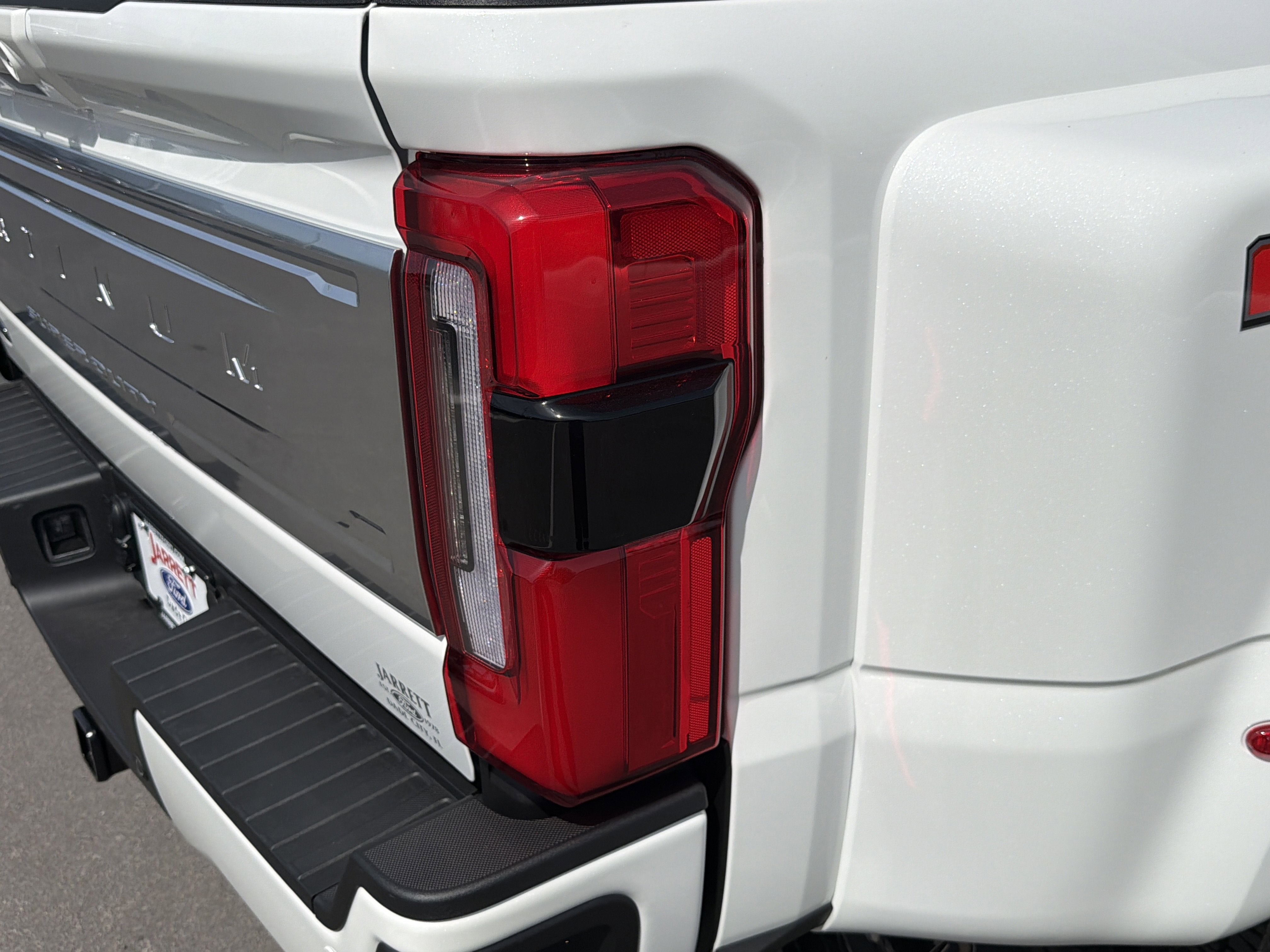 2026 Ford F-350SD Platinum DRW