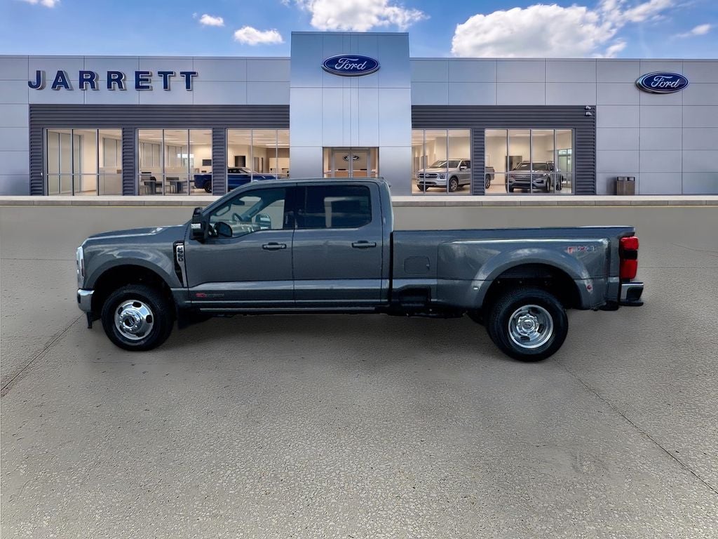 2026 Ford F-350SD Lariat DRW
