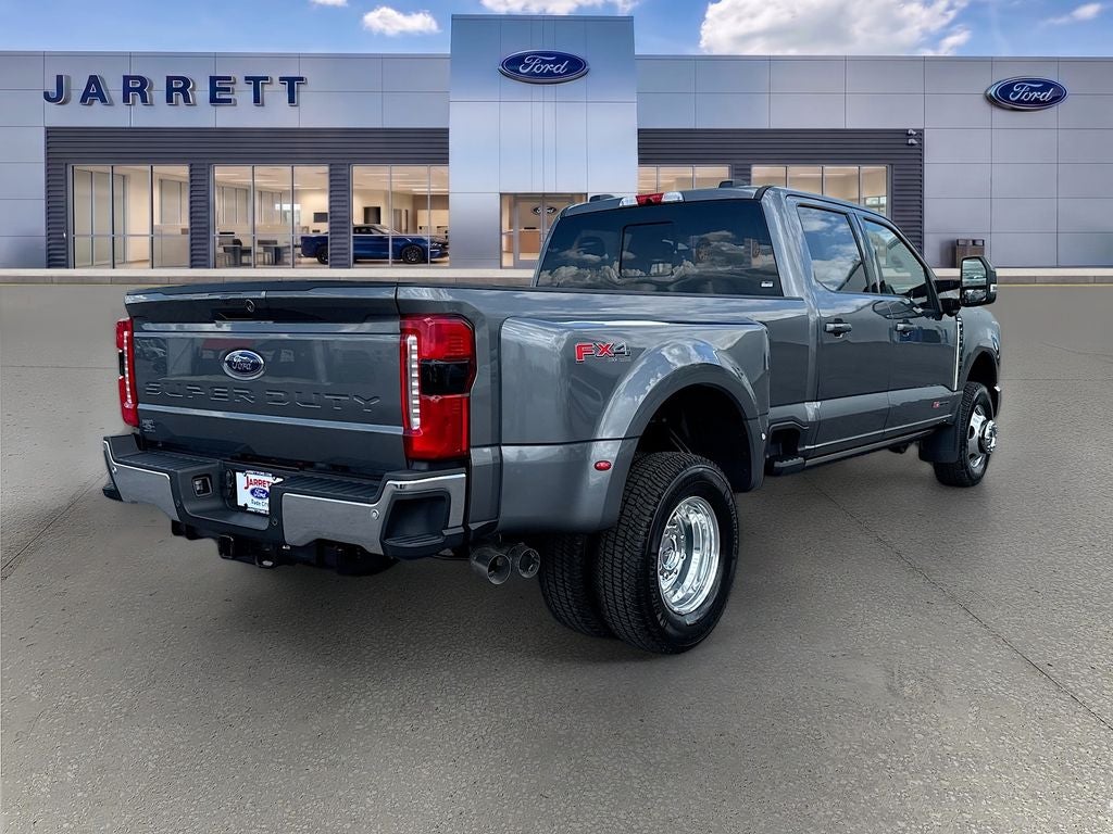 2026 Ford F-350SD Lariat DRW