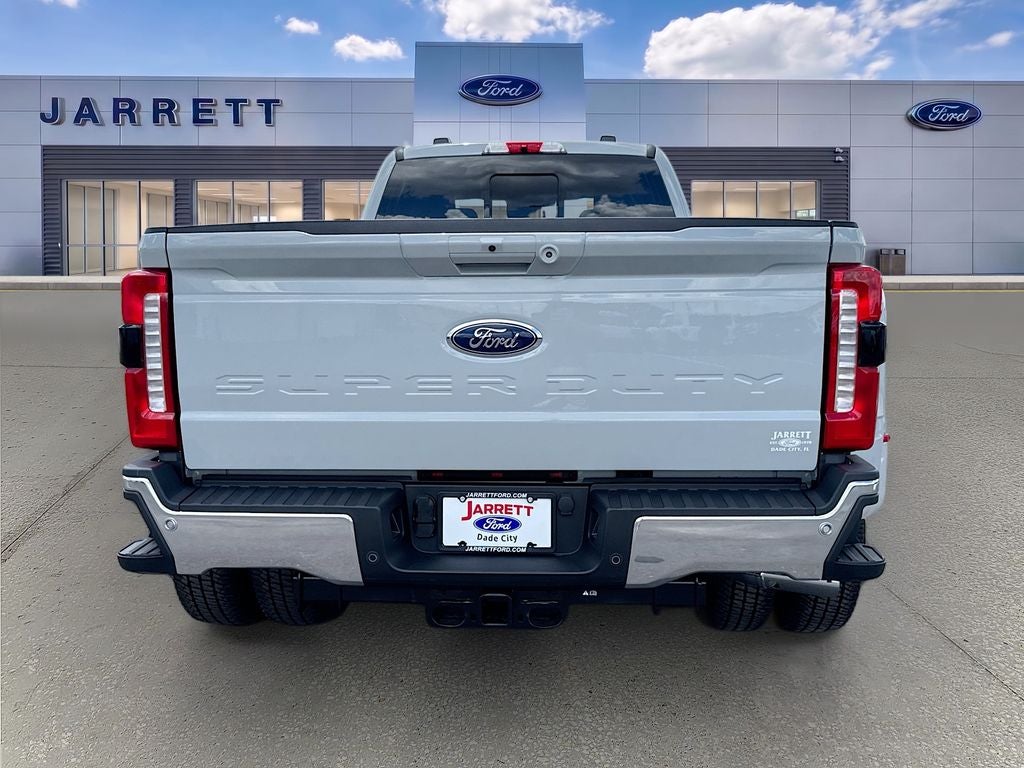 2026 Ford F-350SD Lariat DRW
