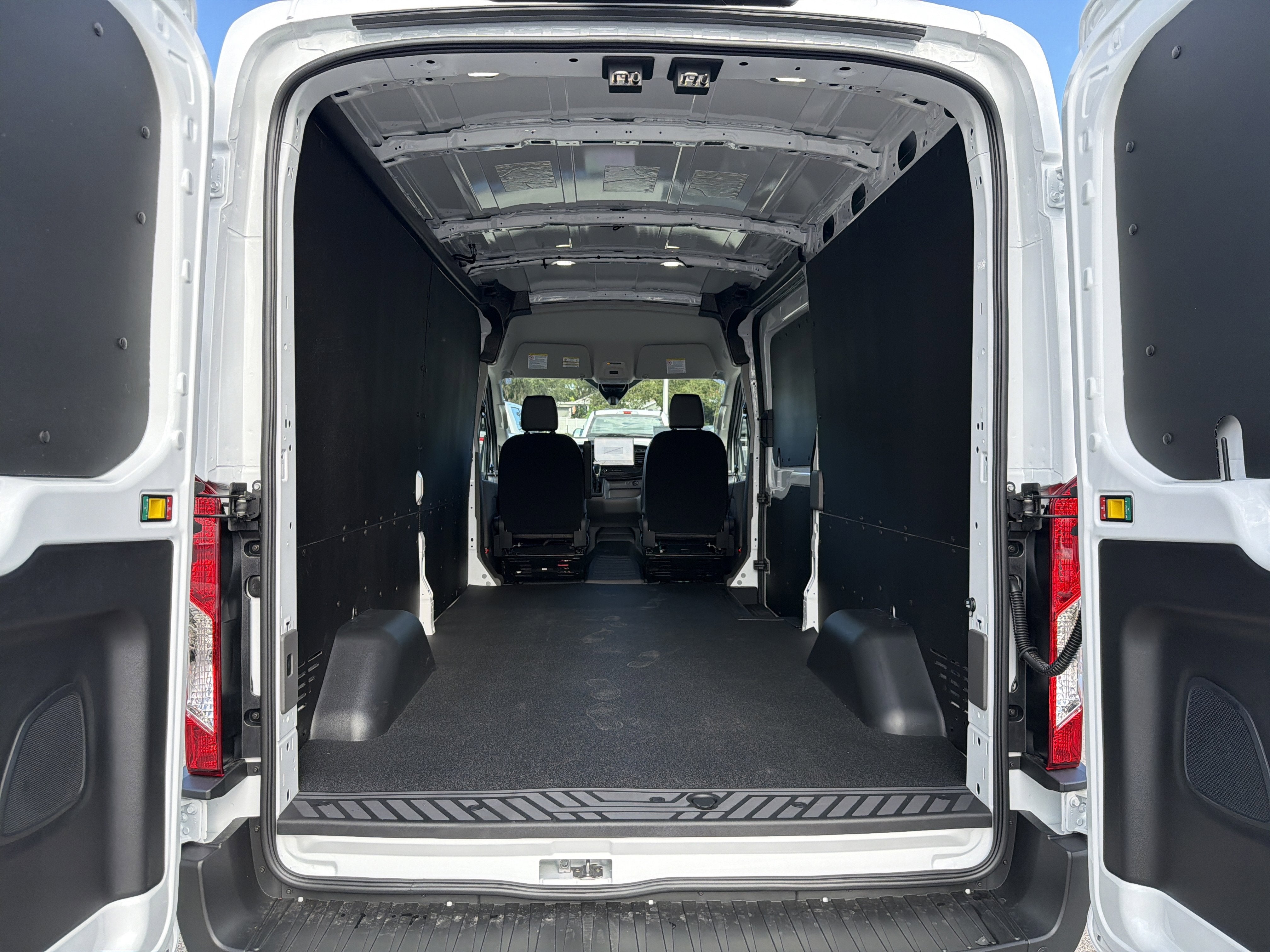 2026 Ford Transit-250 Base