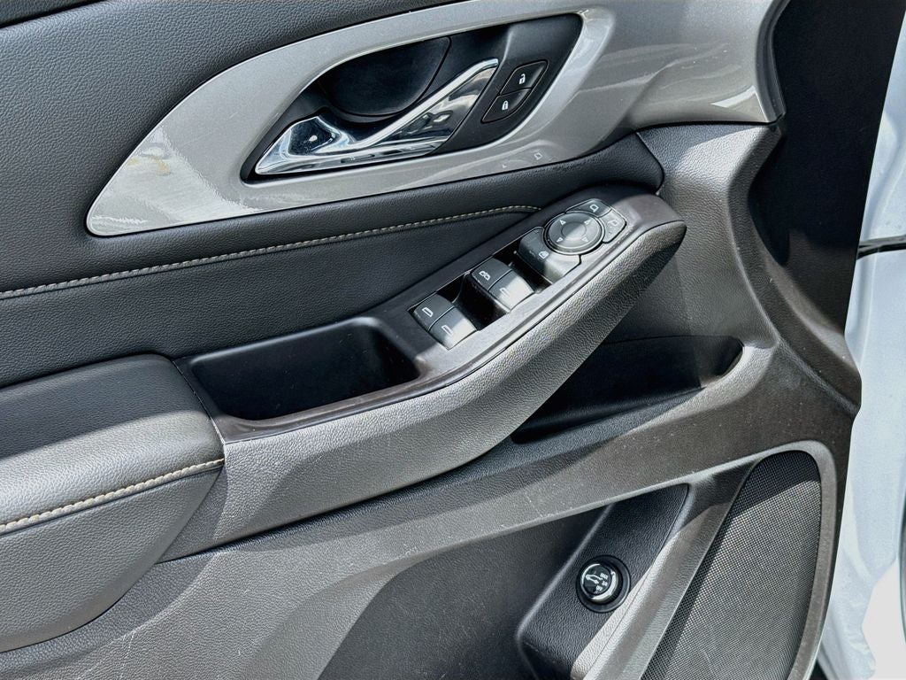 2018 Chevrolet Traverse LT Cloth w/1LT