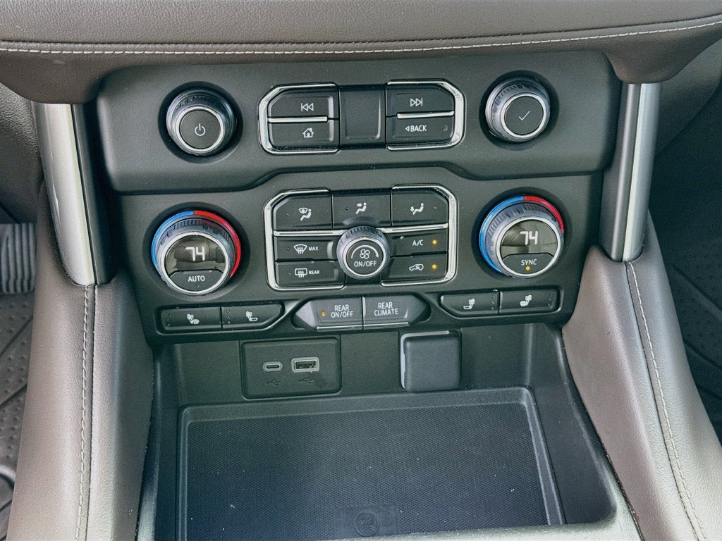 2024 Chevrolet Suburban LT