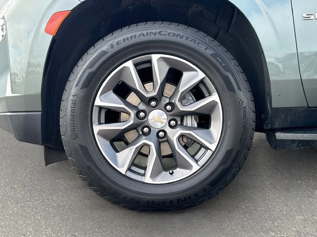 2024 Chevrolet Suburban LT