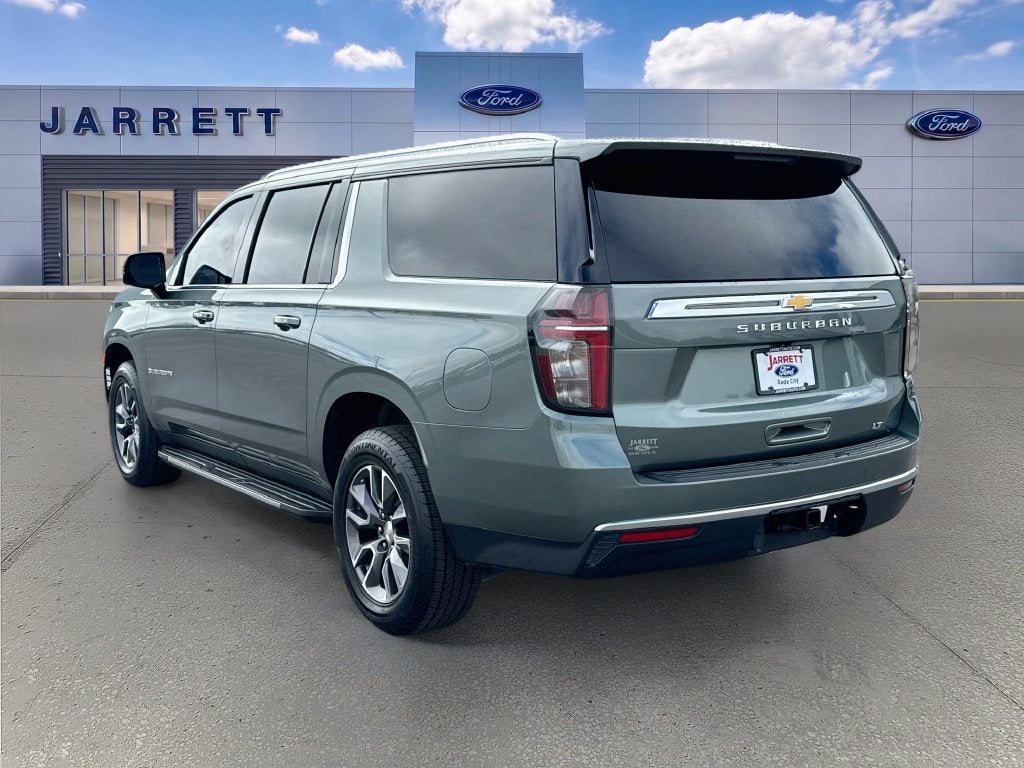 2024 Chevrolet Suburban LT