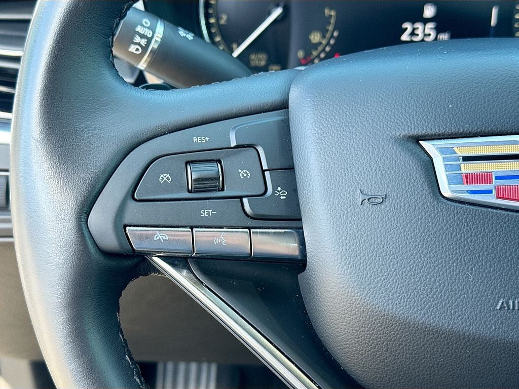 2023 Cadillac XT6 Luxury