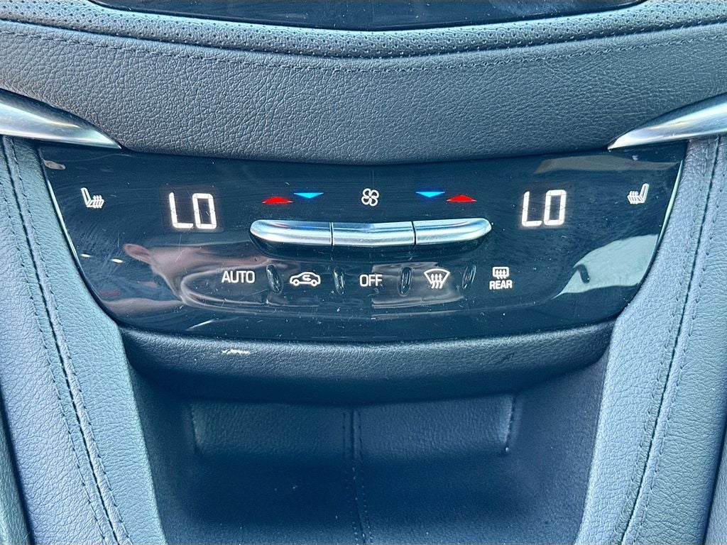 2023 Cadillac XT6 Luxury