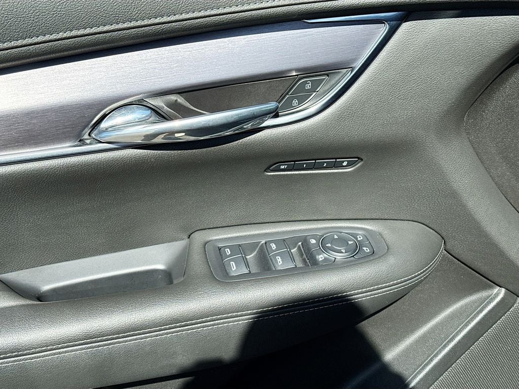2023 Cadillac XT6 Luxury