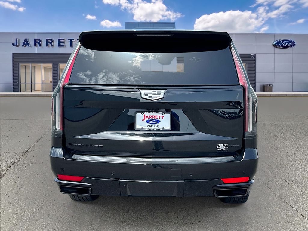 2023 Cadillac Escalade Sport
