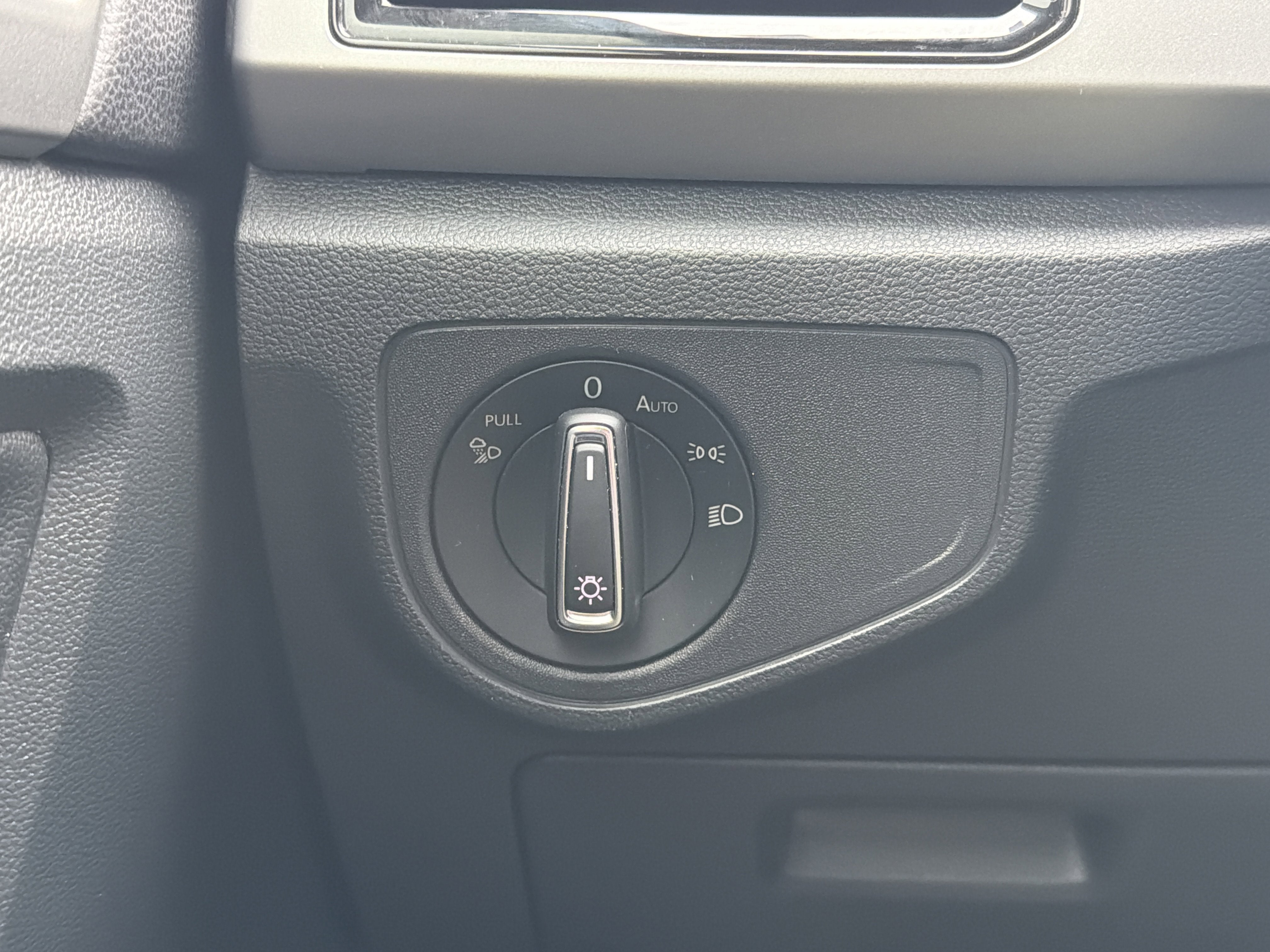 2020 Volkswagen Atlas Cross Sport 2.0T SEL Premium 4Motion