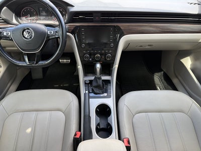 2020 Volkswagen Passat 2.0T SEL