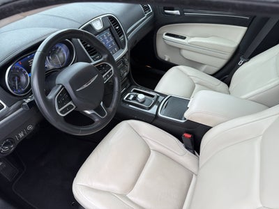 2021 Chrysler 300 Touring