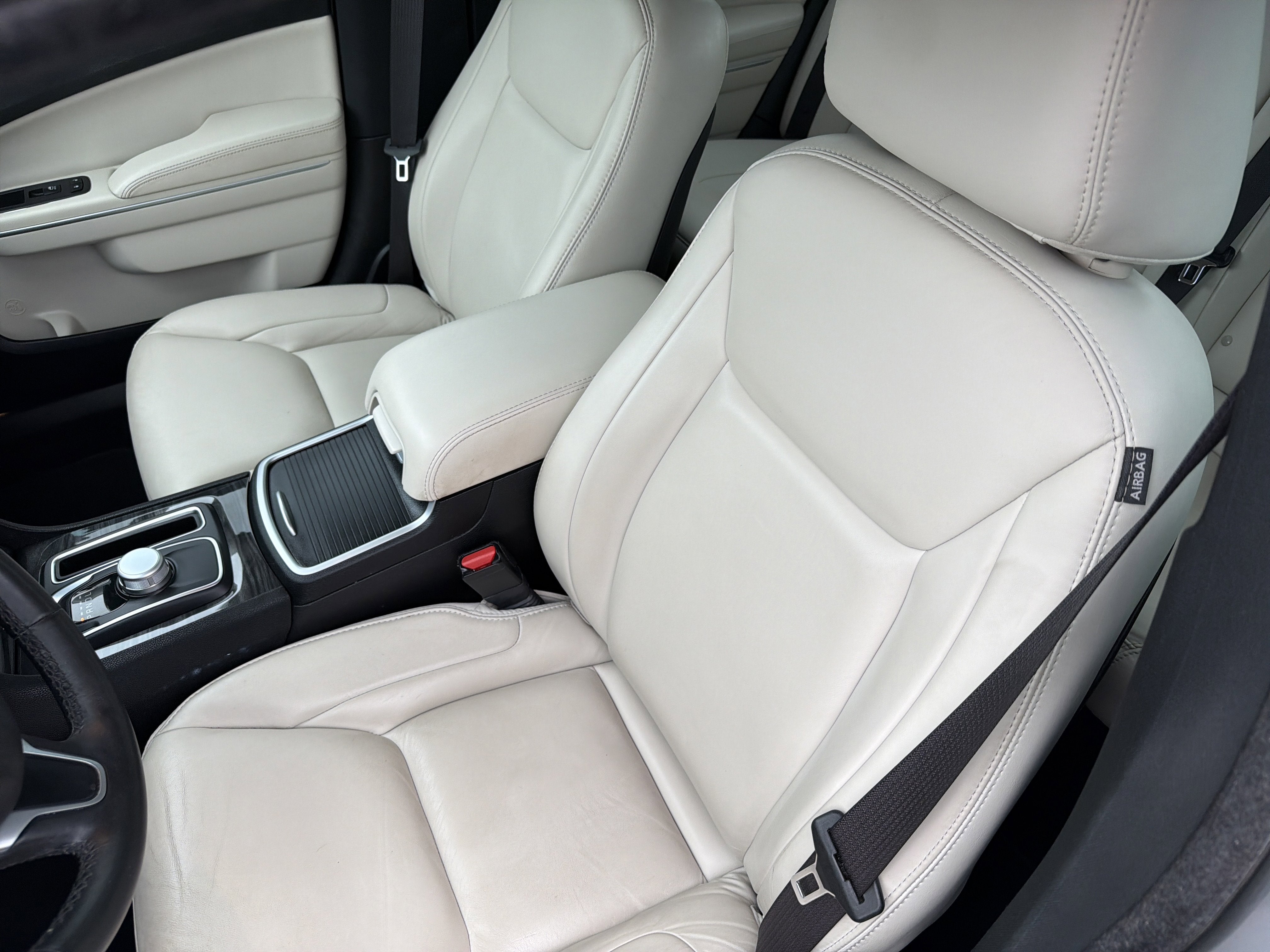 2021 Chrysler 300 Touring