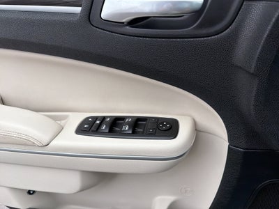 2021 Chrysler 300 Touring