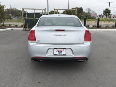 2021 Chrysler 300 Touring