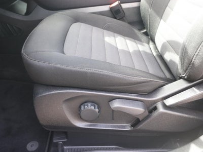 2023 Ford Edge SE