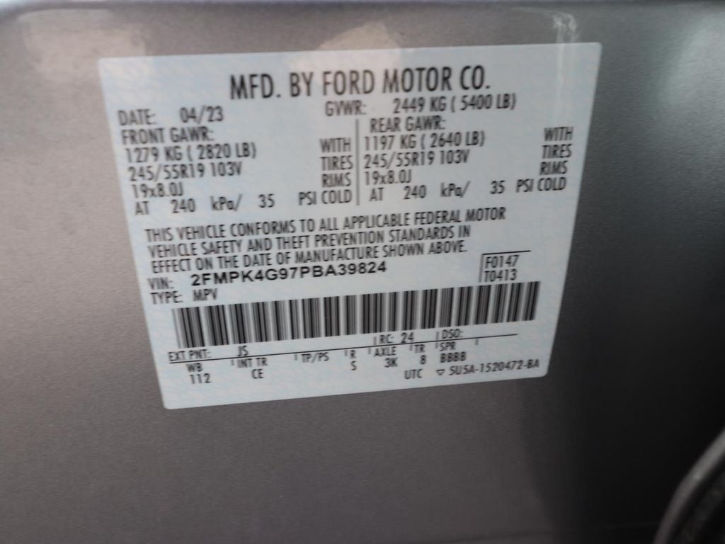 2023 Ford Edge SE