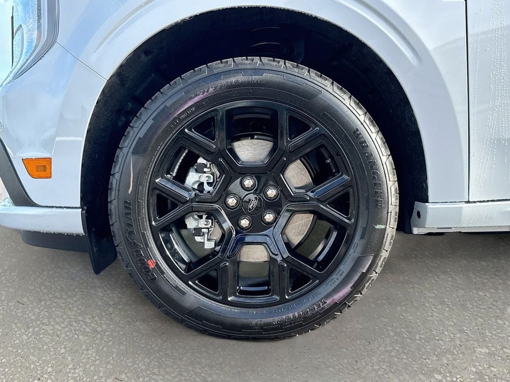 2026 Ford Maverick Lobo High