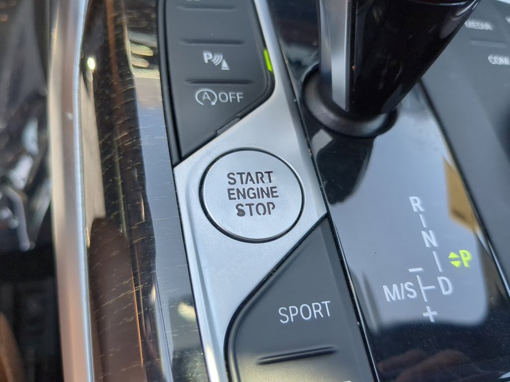 2022 BMW 3 Series 330i
