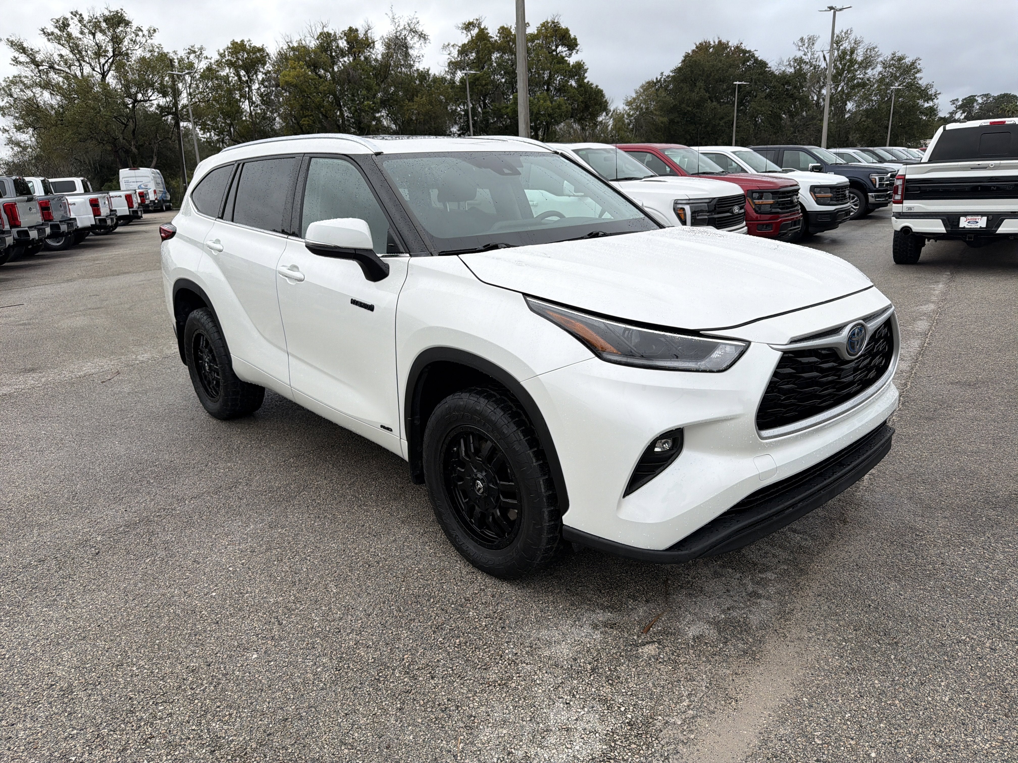 2021 Toyota Highlander Hybrid XLE
