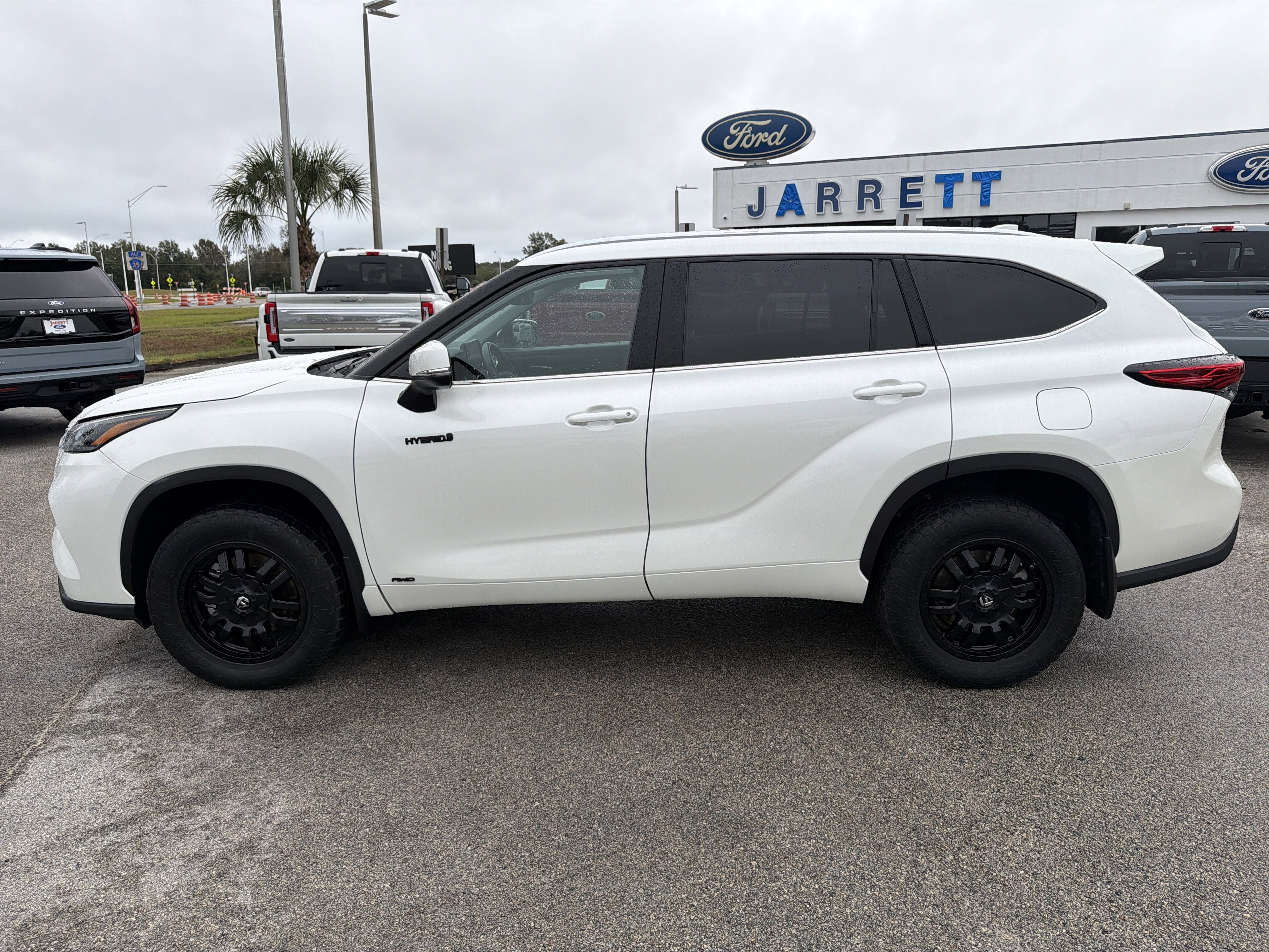 2021 Toyota Highlander Hybrid XLE