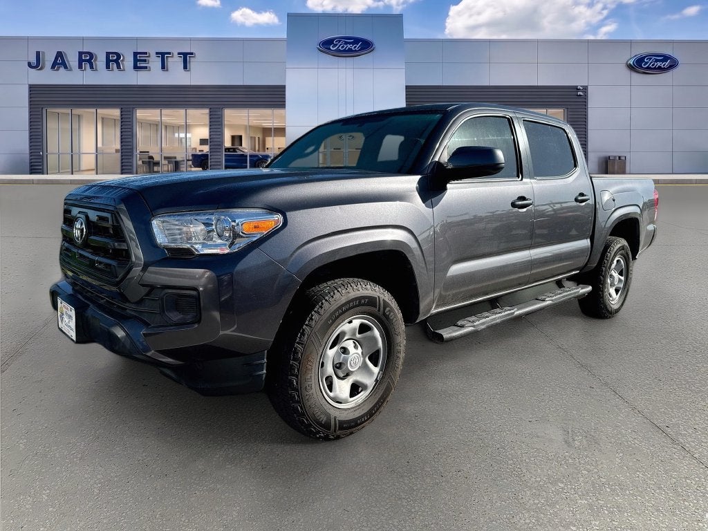 2017 Toyota Tacoma SR