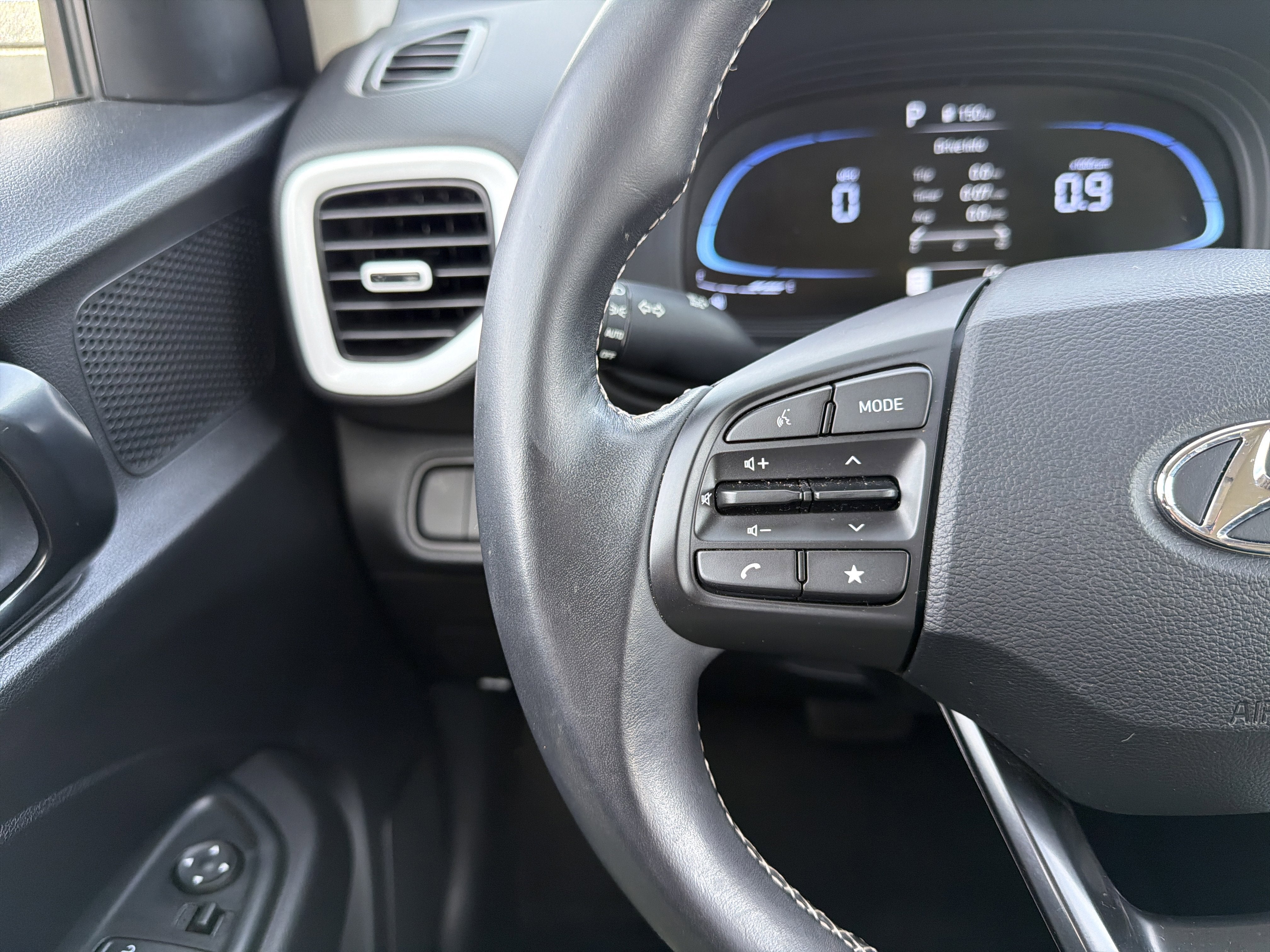 2024 Hyundai Venue Limited