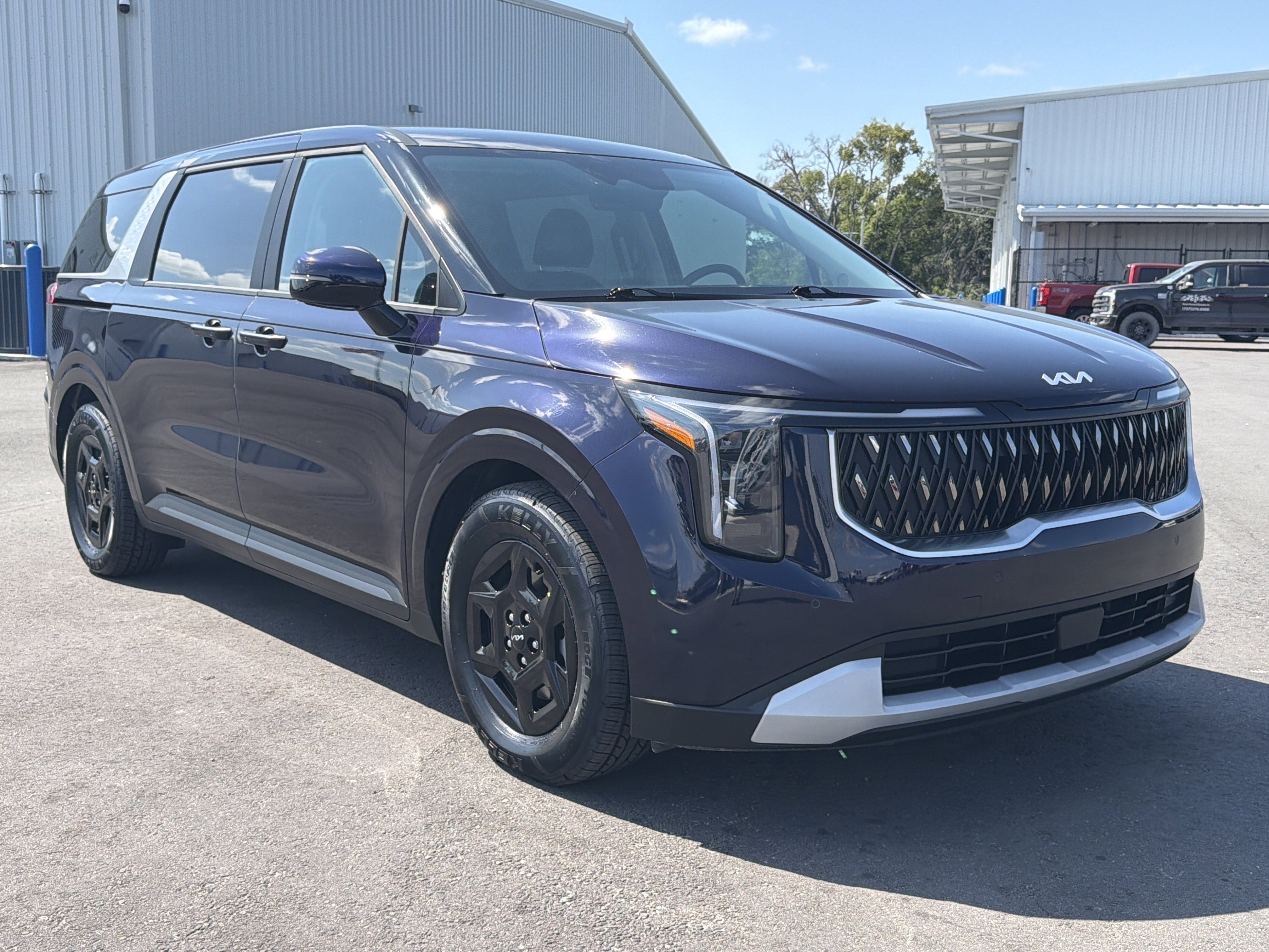 2025 Kia Carnival LXS