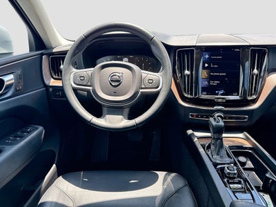 2021 Volvo XC60 T5 Momentum