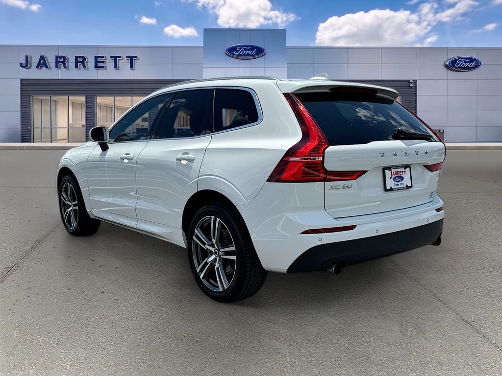 2021 Volvo XC60 T5 Momentum