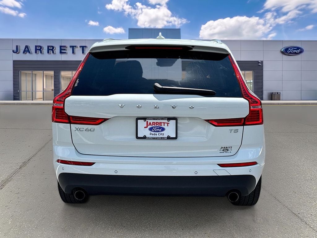 2021 Volvo XC60 T5 Momentum