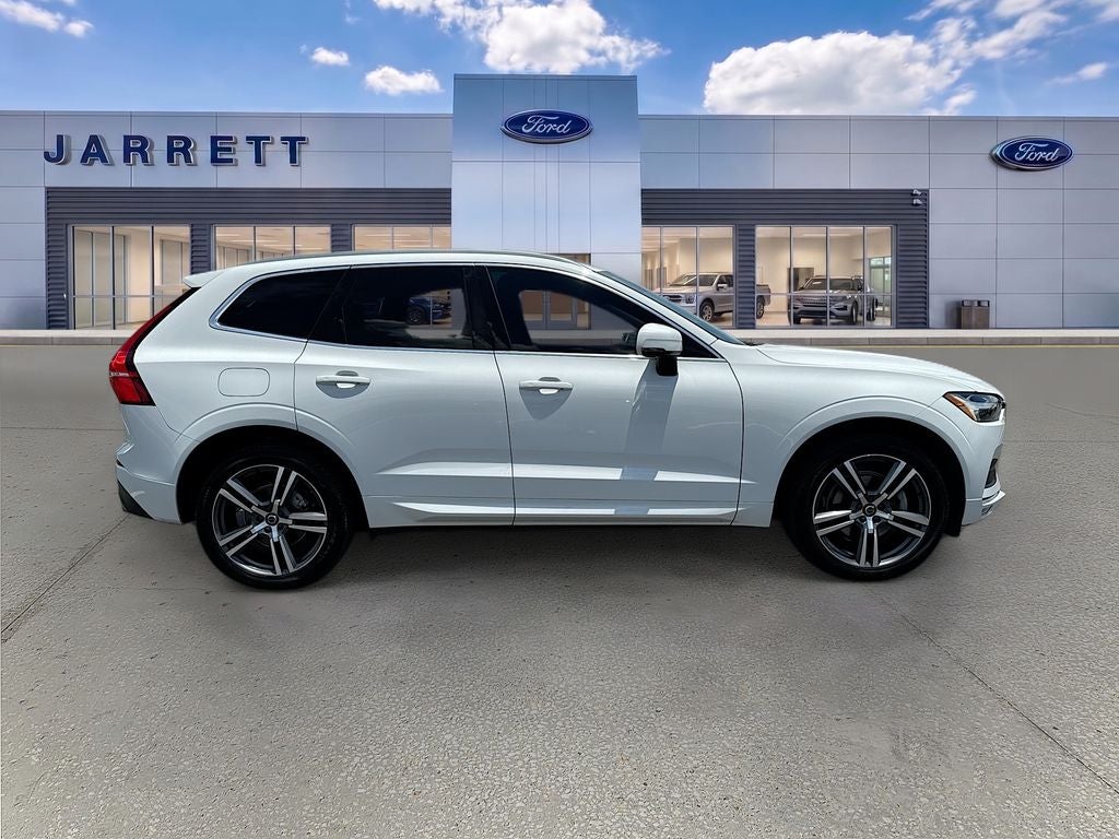 2021 Volvo XC60 T5 Momentum