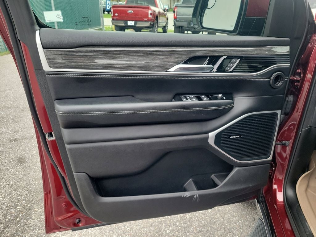 2022 Jeep Wagoneer Series II