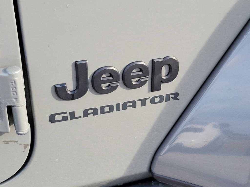 2022 Jeep Gladiator Willys SPORT