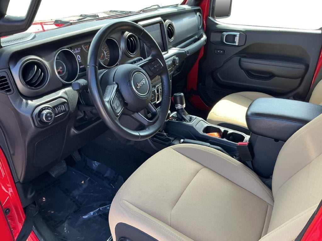 2022 Jeep Gladiator Sport