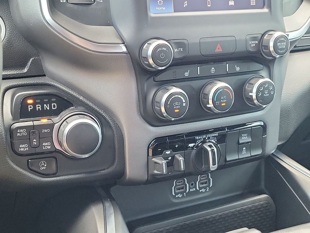 2024 RAM 1500 Big Horn/Lone Star