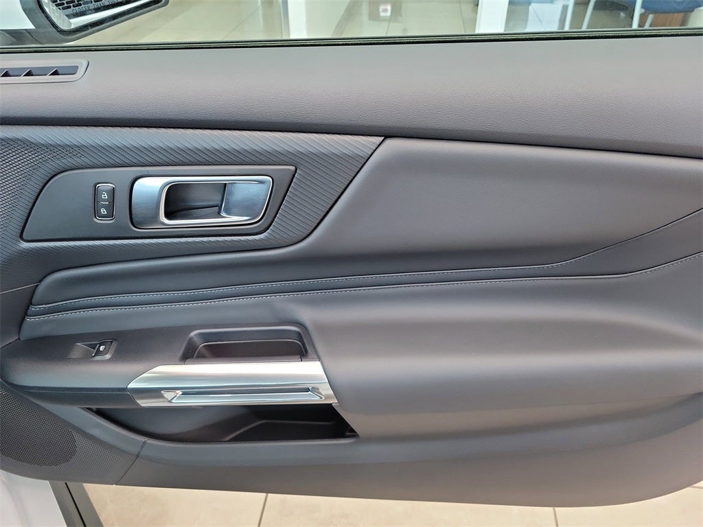 2025 Ford Mustang RTR