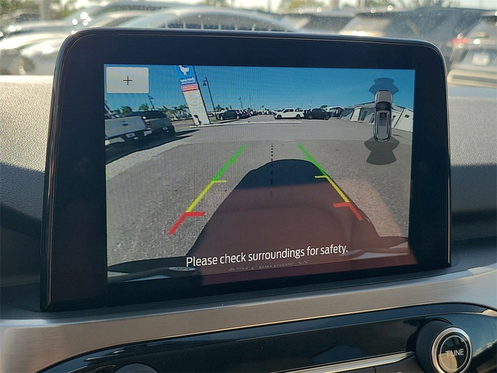 2022 Ford Escape Hybrid Titanium