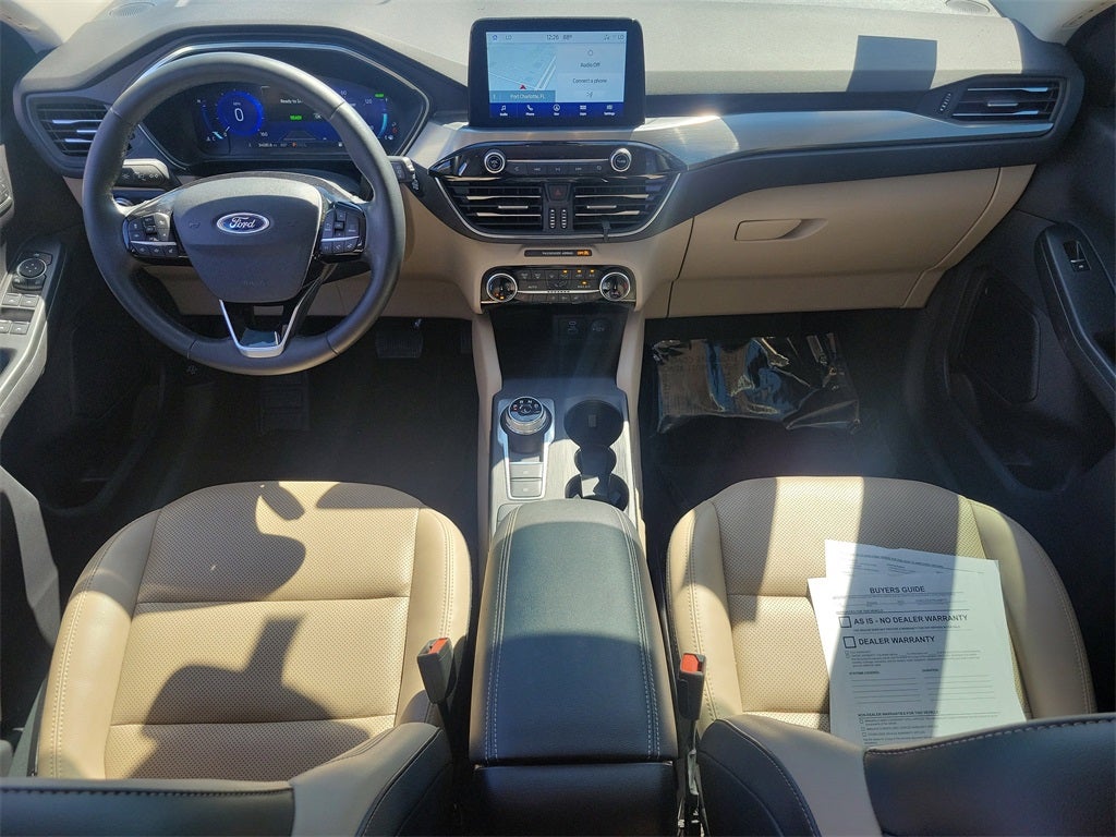 2022 Ford Escape Hybrid Titanium